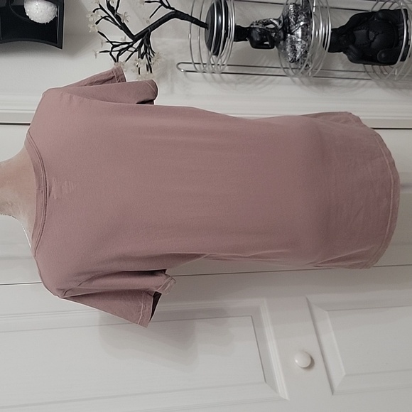 Carhartt, Size L, Purplish-Brown Logo Tee Shirt, Short Sleeve, Excellent Cond. - Picture 4 of 9